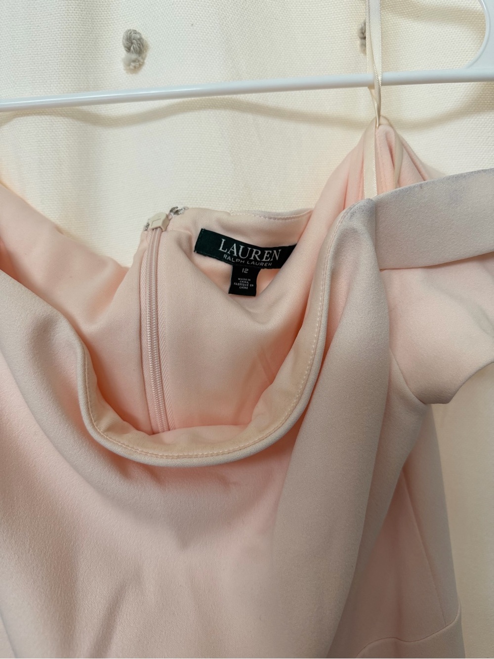 Lauren Ralph Lauren Blush Off-Shoulder Maxi Dress with Side Slit - Picture 4 of 9